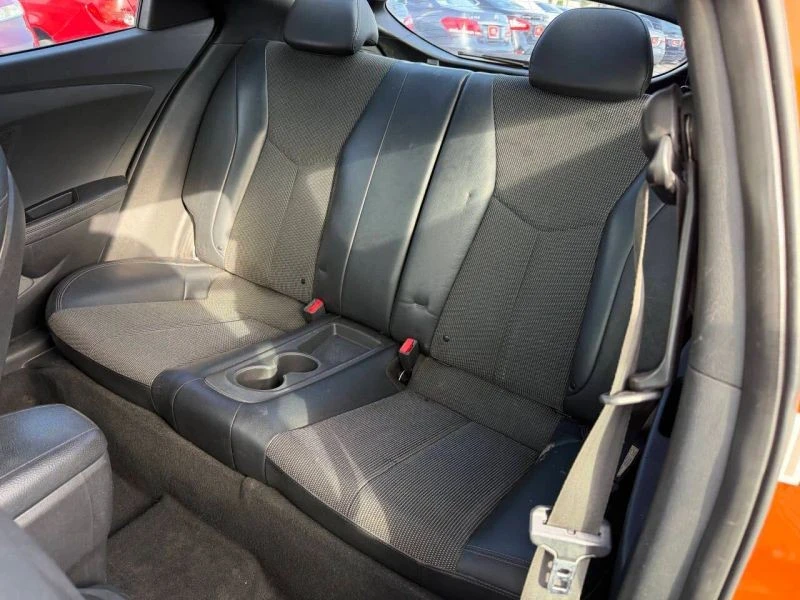 2012 Hyundai Veloster - Image 10 of 12