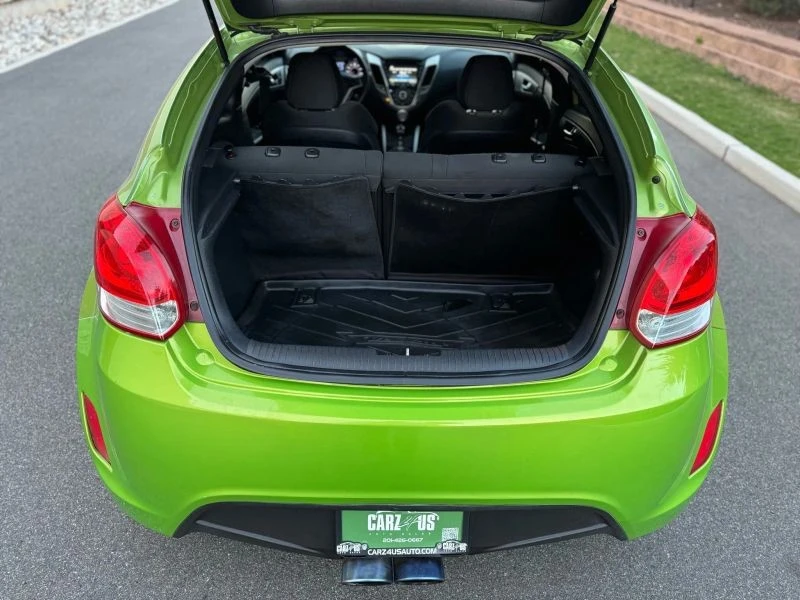 2012 Hyundai Veloster - Image 10 of 12