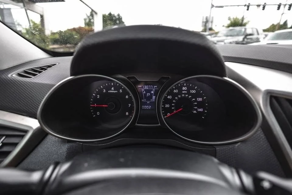 2012 Hyundai Veloster - Image 10 of 20