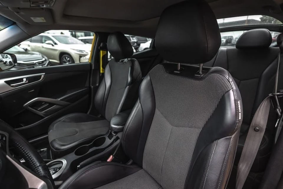 2012 Hyundai Veloster - Image 19 of 20