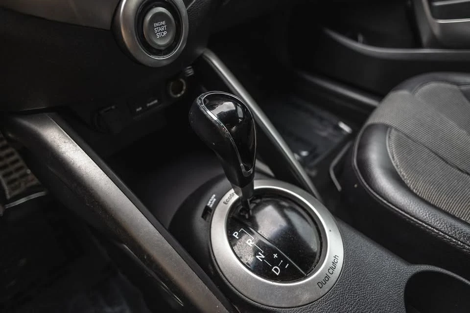 2012 Hyundai Veloster - Image 16 of 20