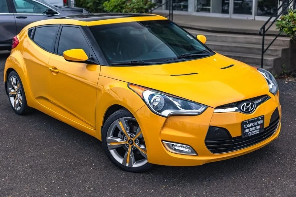 2012 Hyundai Veloster - Image 2 of 20