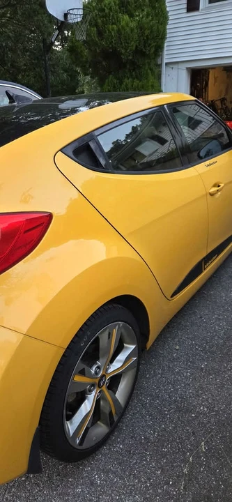 2012 Hyundai Veloster - Image 5 of 10