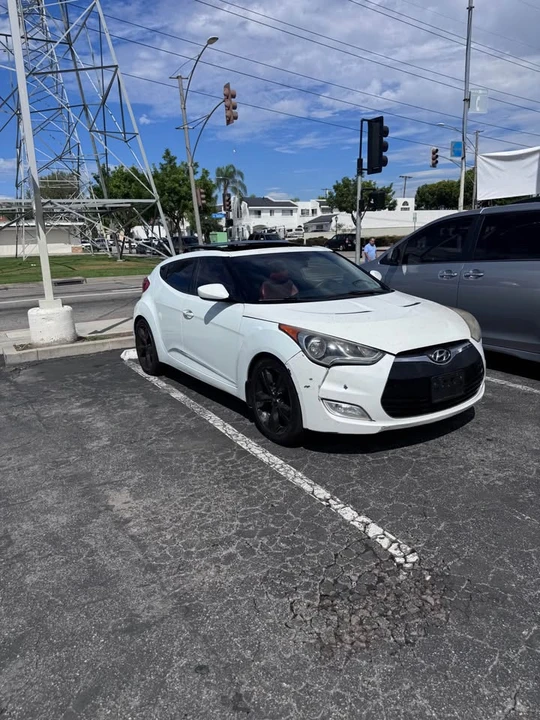 2012 Hyundai Veloster - Image 8 of 9