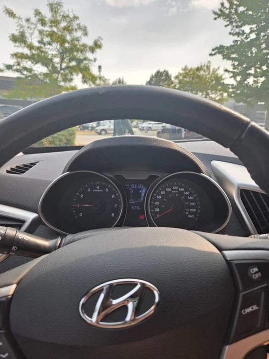 2012 Hyundai Veloster - Image 11 of 11