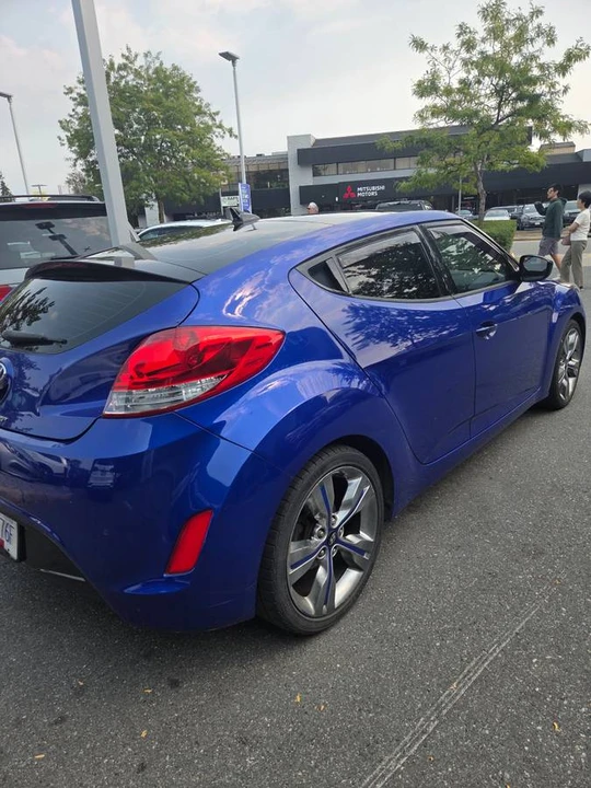2012 Hyundai Veloster - Image 2 of 11