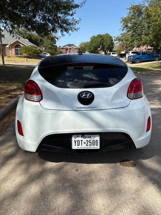 2012 Hyundai Veloster - Image 11 of 13