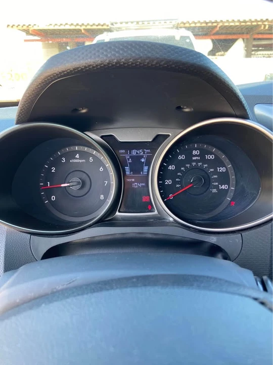 2012 Hyundai Veloster - Image 11 of 14