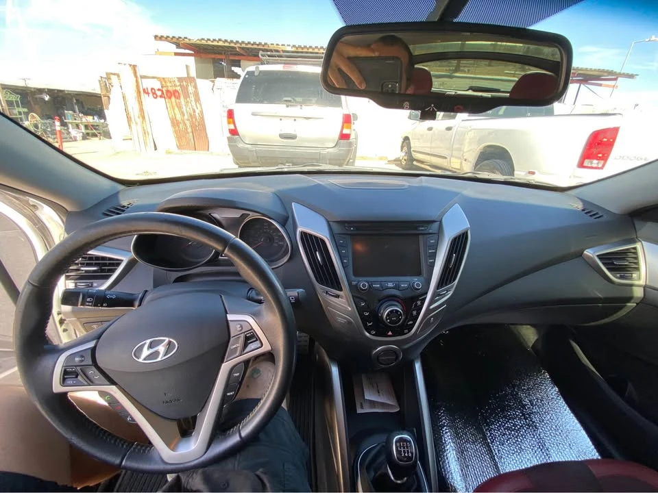 2012 Hyundai Veloster - Image 10 of 14