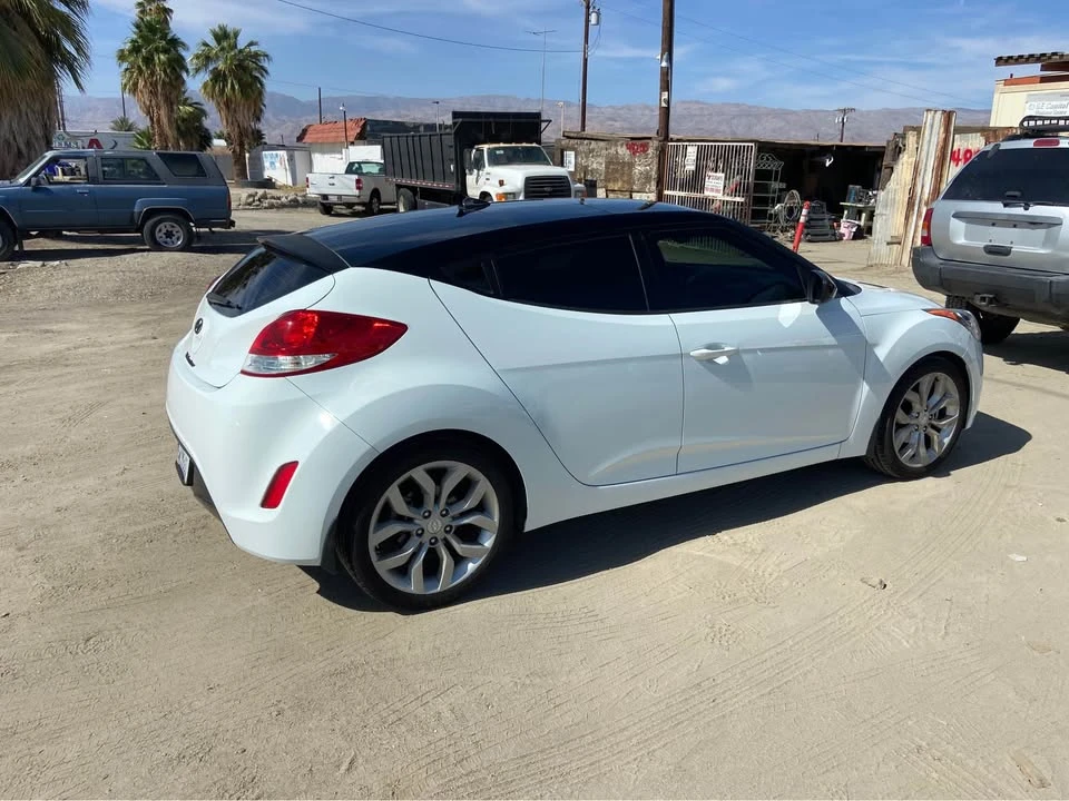 2012 Hyundai Veloster - Image 2 of 14