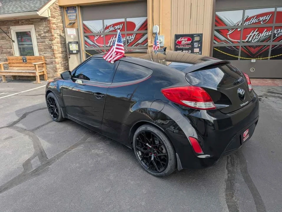 2012 Hyundai Veloster - Image 4 of 8