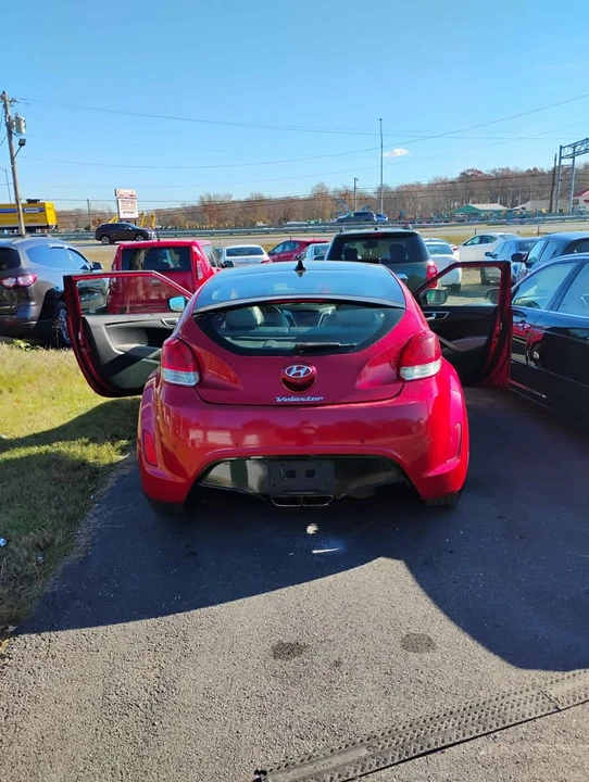 2012 Hyundai Veloster - Image 2 of 6