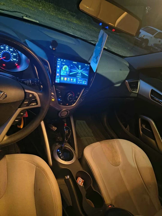 2012 Hyundai Veloster - Image 5 of 12