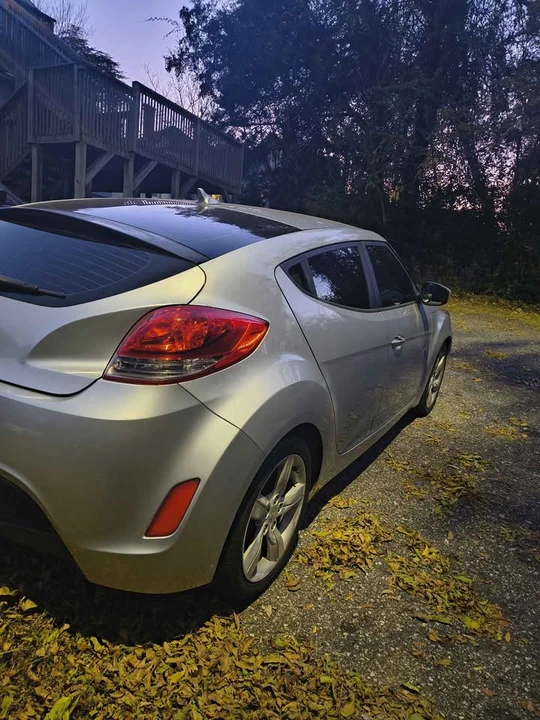 2012 Hyundai Veloster - Image 6 of 12