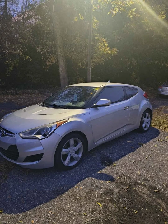 2012 Hyundai Veloster - Image 9 of 12
