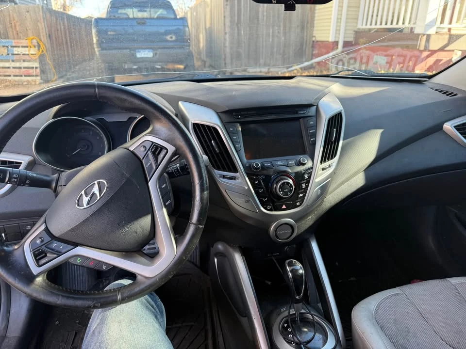 2012 Hyundai Veloster - Image 7 of 11