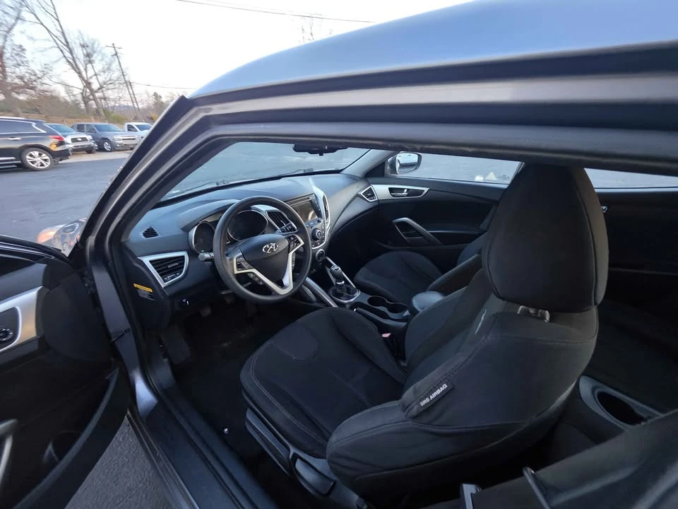 2012 Hyundai Veloster - Image 8 of 20
