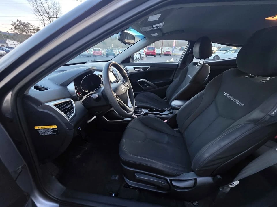 2012 Hyundai Veloster - Image 2 of 20