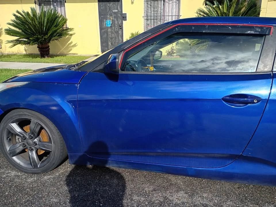 2012 Hyundai Veloster - Image 2 of 3