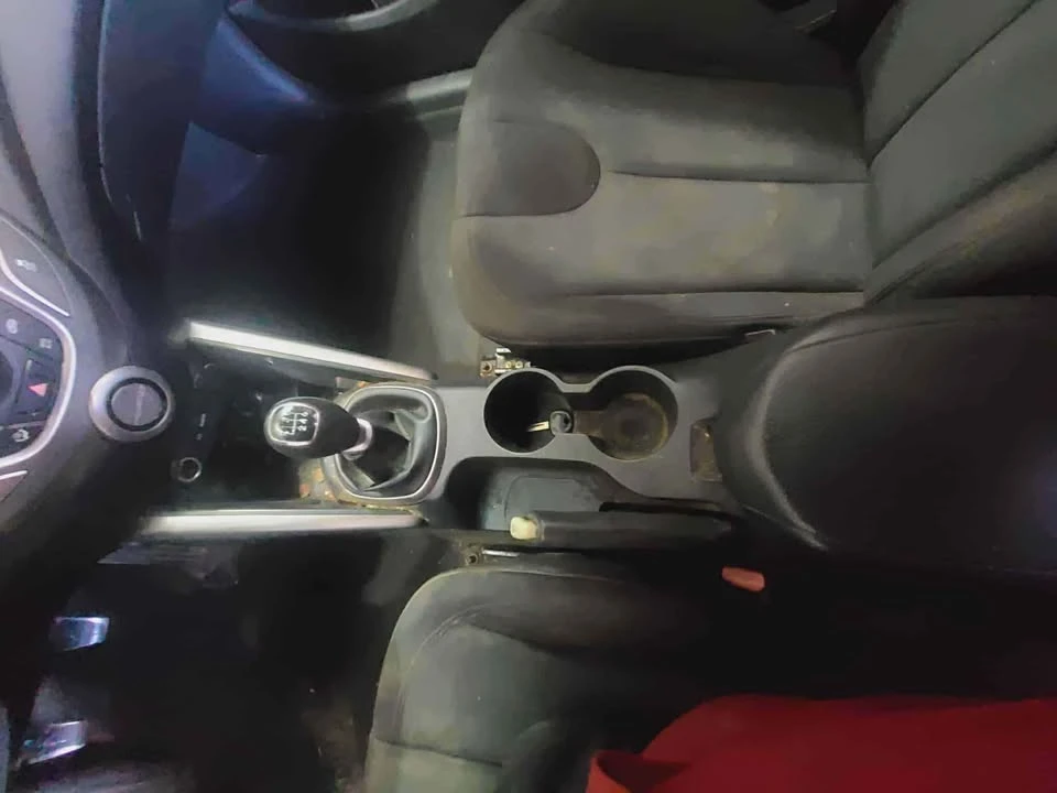 2012 Hyundai Veloster - Image 5 of 12