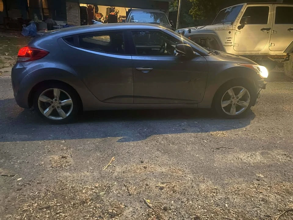 2012 Hyundai Veloster - Image 3 of 12