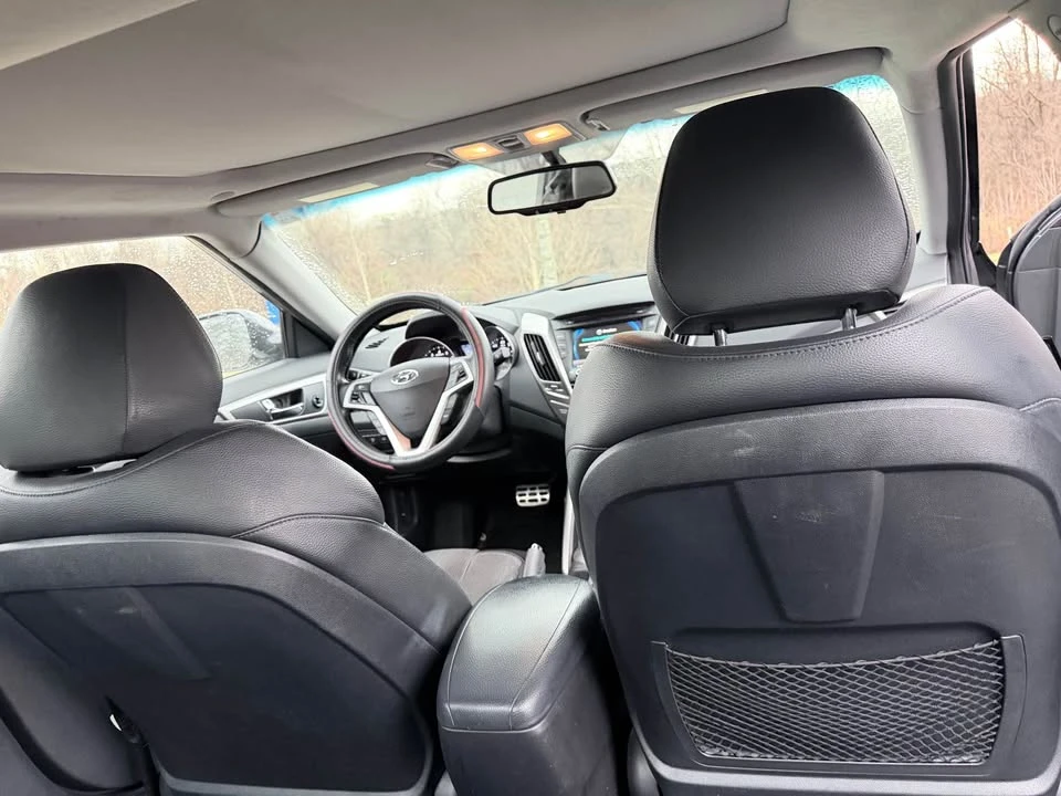 2012 Hyundai Veloster - Image 7 of 11