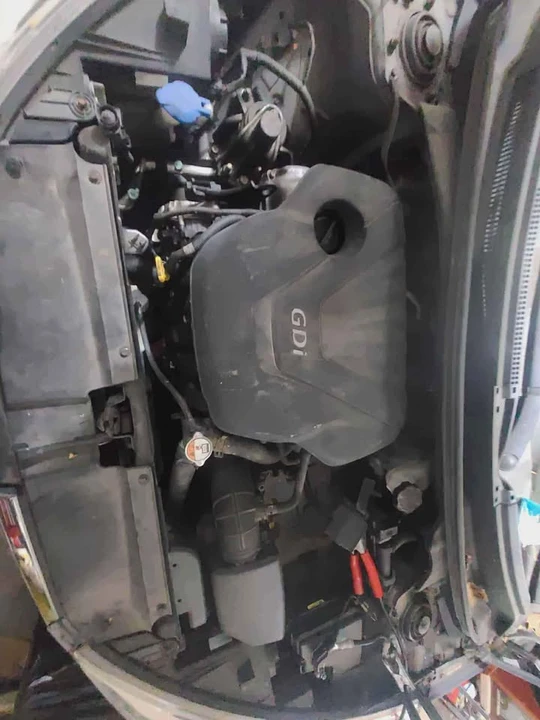 2012 Hyundai Veloster - Image 6 of 12