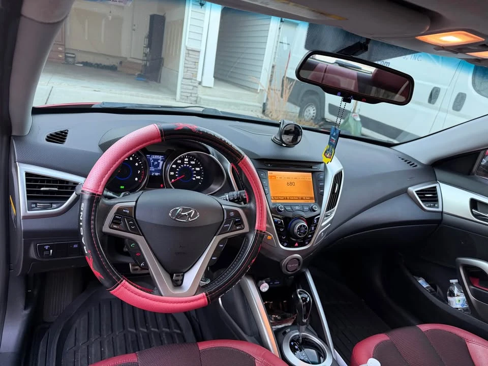 2012 Hyundai Veloster - Image 6 of 10