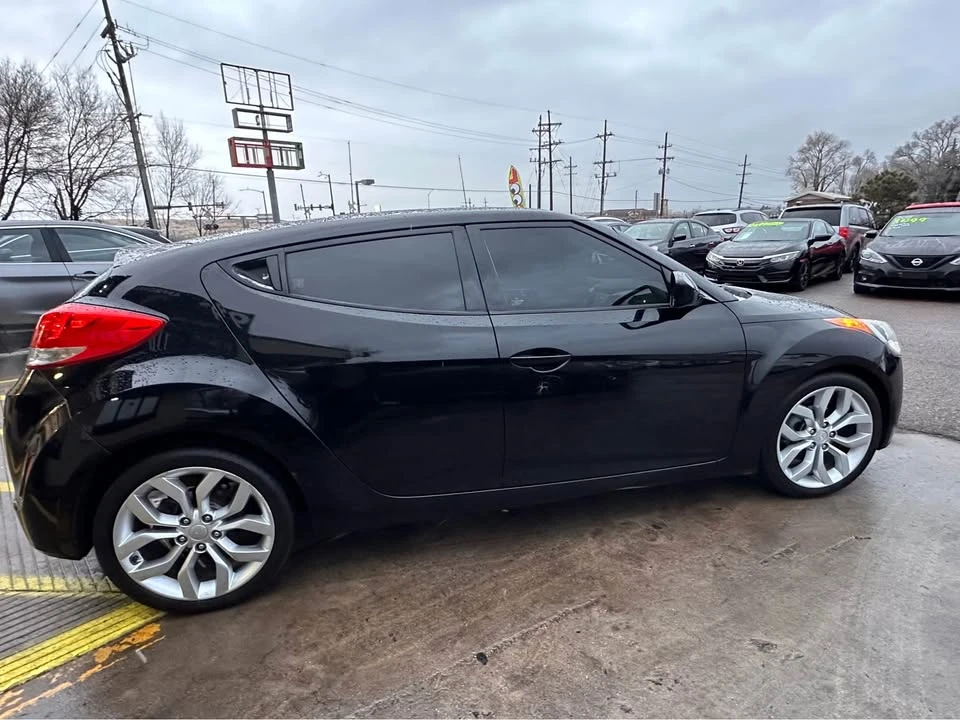 2012 Hyundai Veloster - Image 18 of 19
