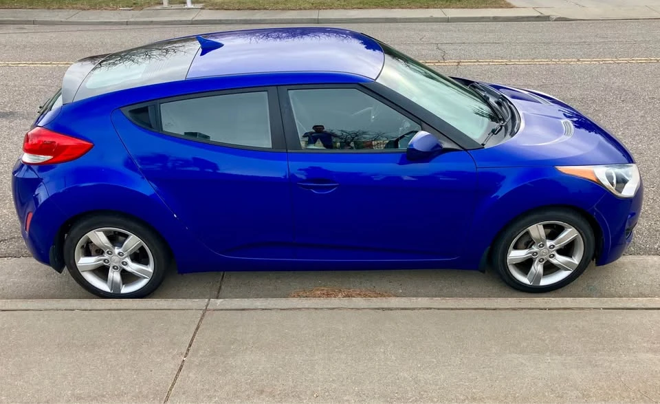 2012 Hyundai Veloster - Image 5 of 15
