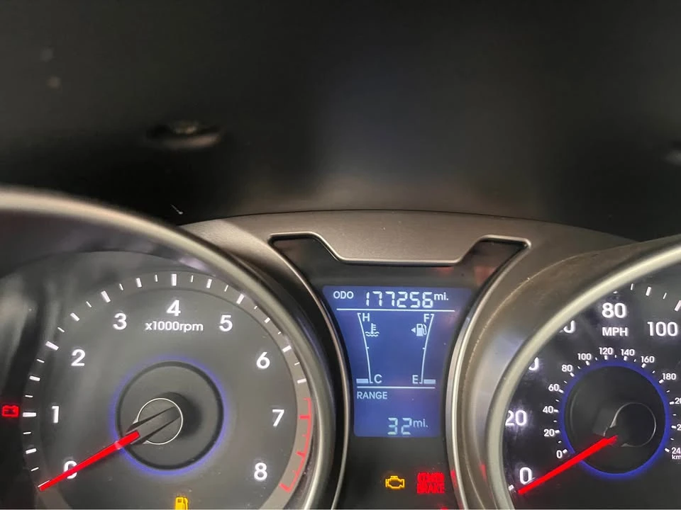 2012 Hyundai Veloster - Image 6 of 7