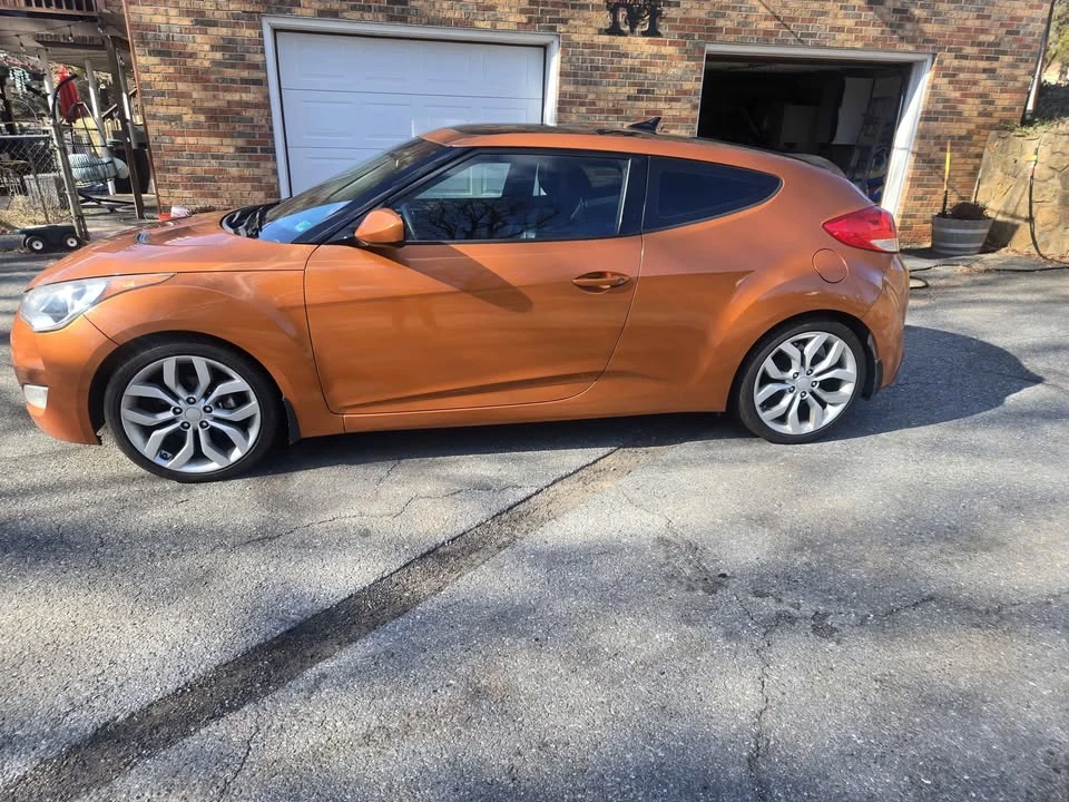2012 Hyundai Veloster - Image 5 of 10