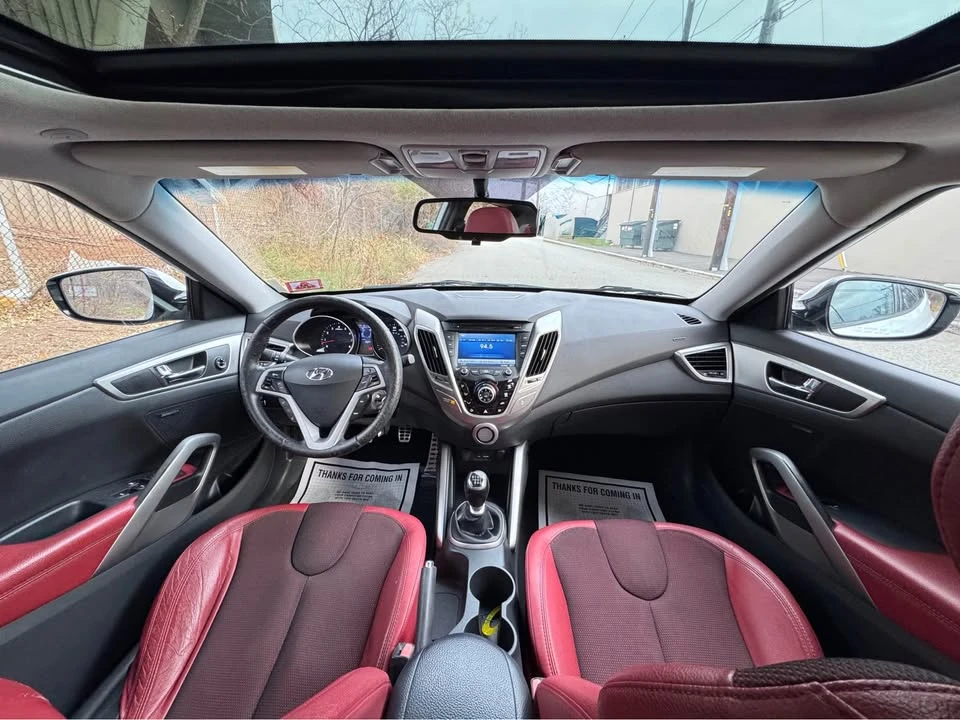 2012 Hyundai Veloster - Image 12 of 15