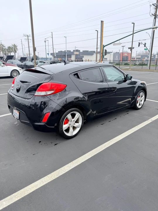 2012 Hyundai Veloster - Image 5 of 11