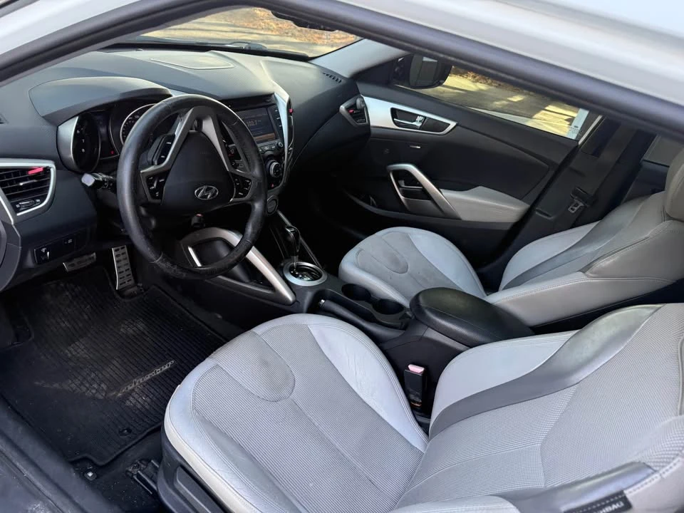 2012 Hyundai Veloster - Image 6 of 11