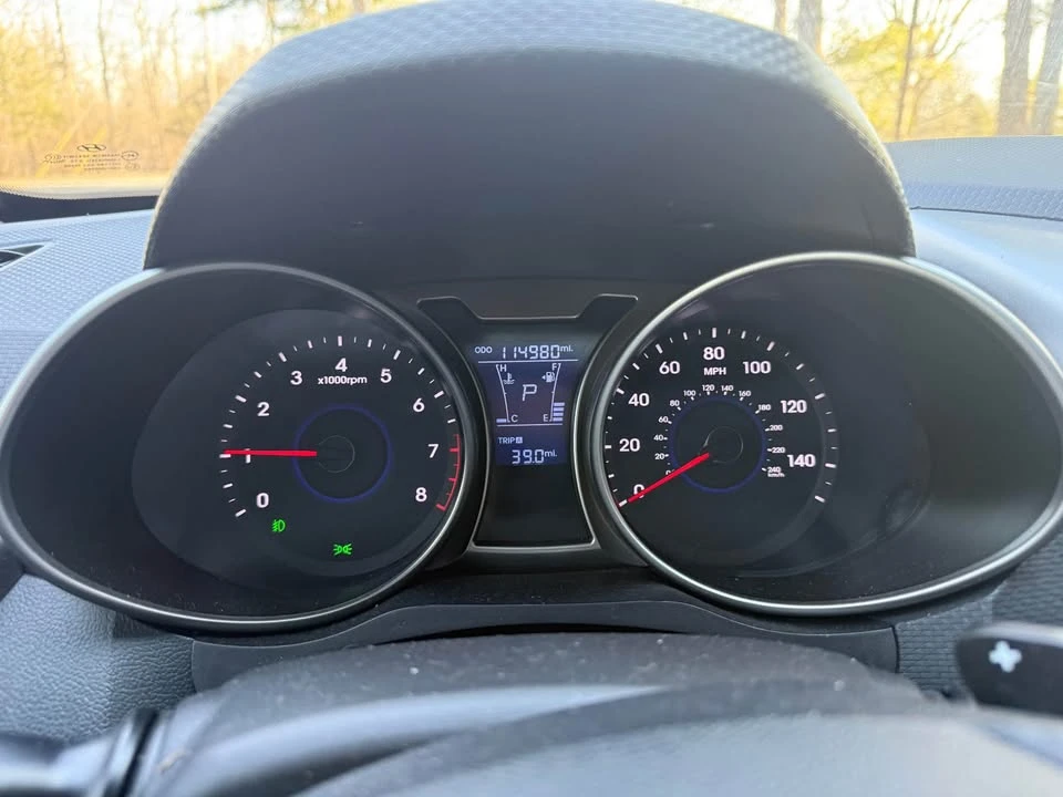 2012 Hyundai Veloster - Image 10 of 11