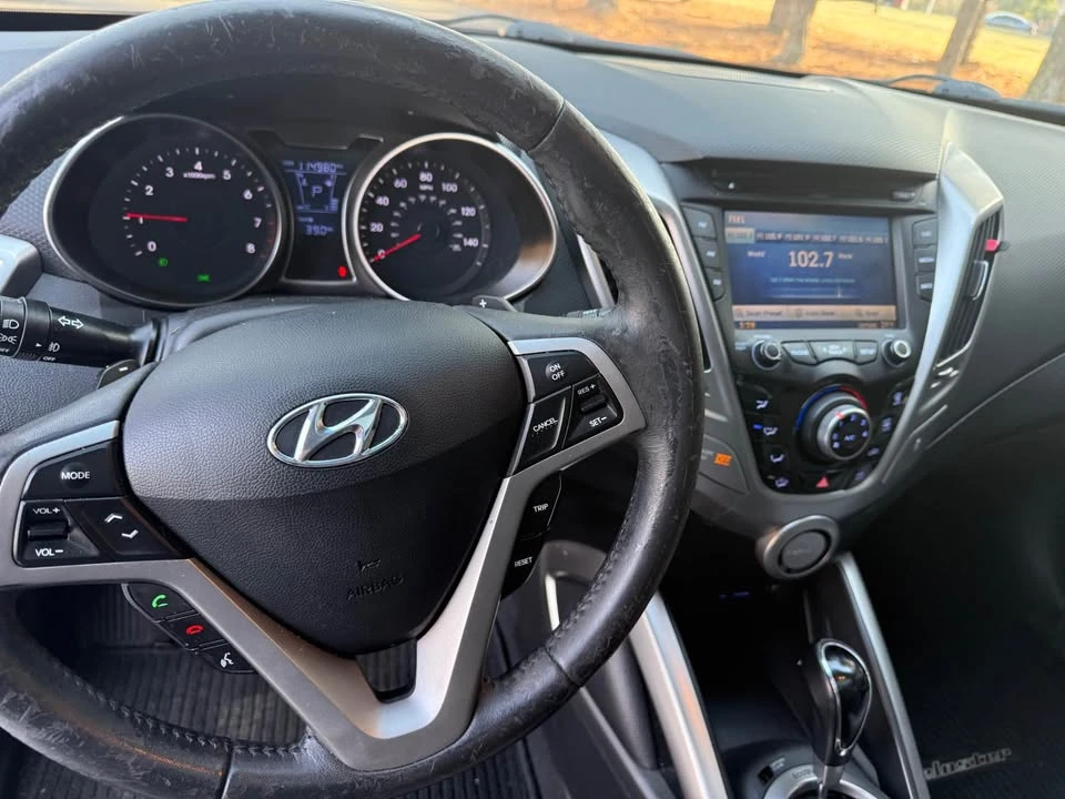 2012 Hyundai Veloster - Image 7 of 11