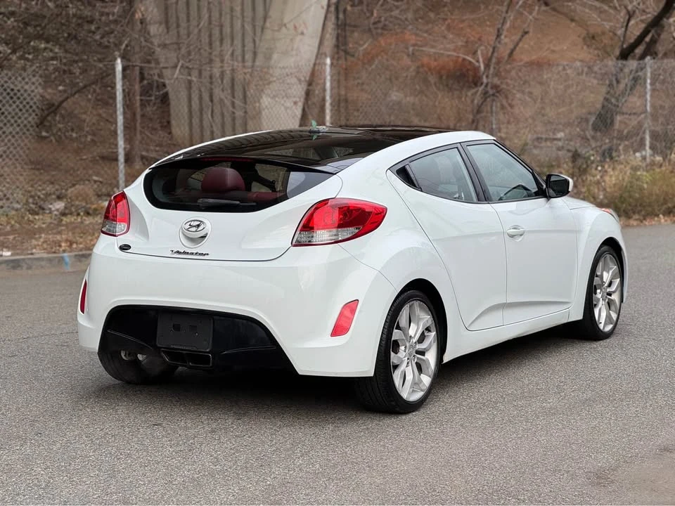 2012 Hyundai Veloster - Image 6 of 15