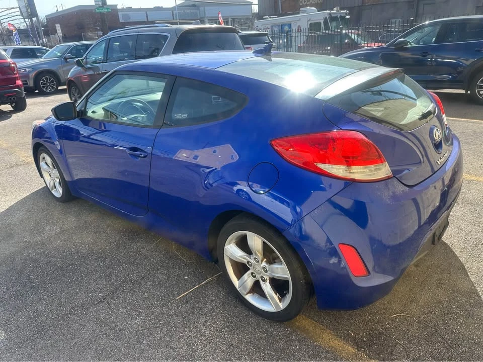 2012 Hyundai Veloster - Image 4 of 5
