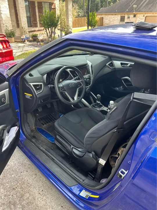 2012 Hyundai Veloster - Image 6 of 7