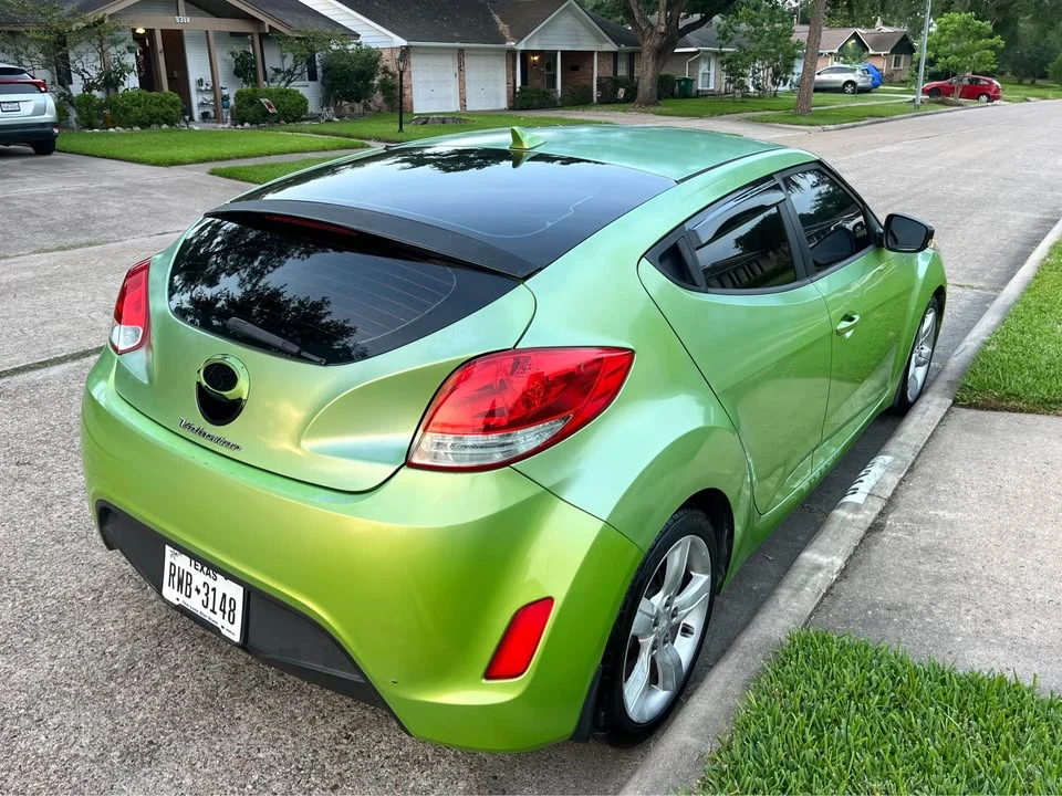 2012 Hyundai Veloster - Image 4 of 15