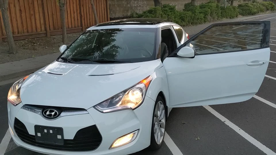 2012 Hyundai Veloster - Image 18 of 18
