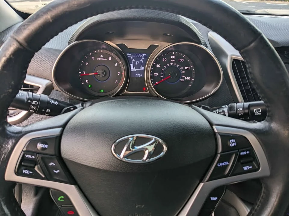 2012 Hyundai Veloster - Image 12 of 18