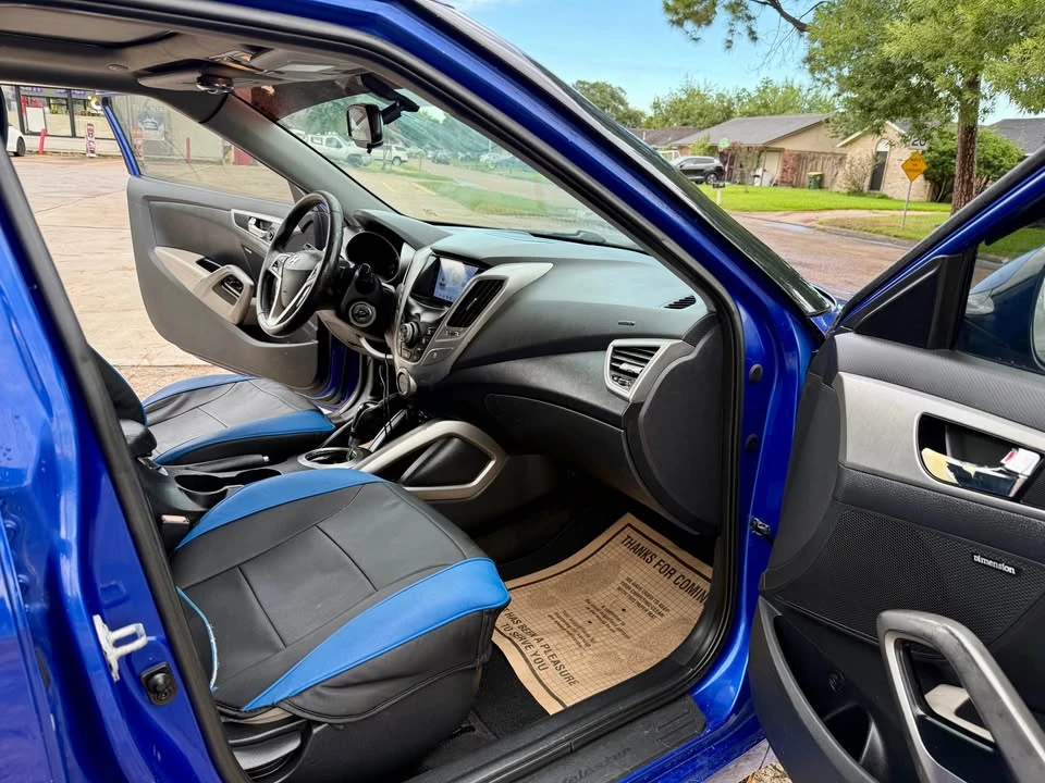 2012 Hyundai Veloster - Image 9 of 13