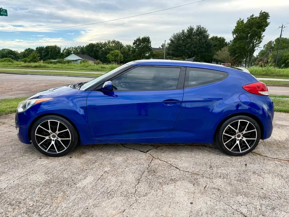 2012 Hyundai Veloster - Image 4 of 13