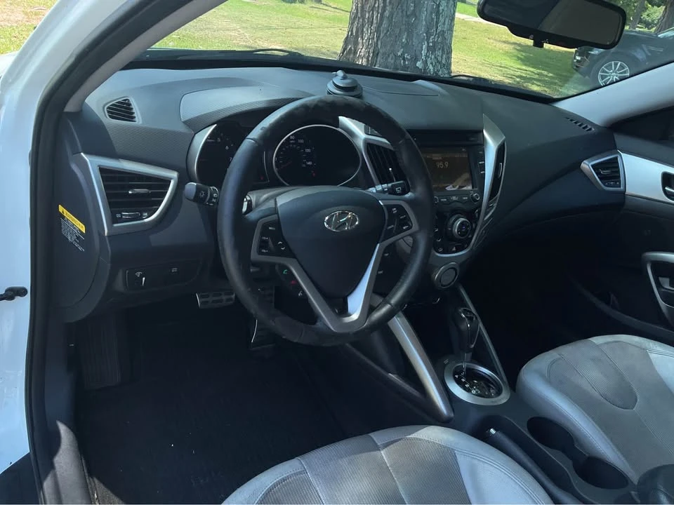 2012 Hyundai Veloster - Image 8 of 10
