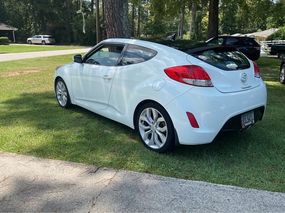 2012 Hyundai Veloster - Image 3 of 10
