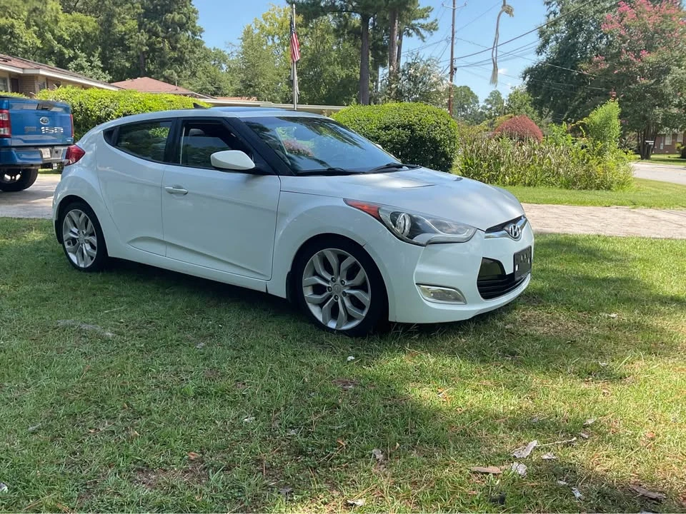 2012 Hyundai Veloster - Image 6 of 10