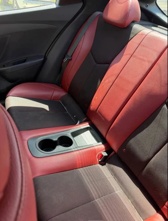 2012 Hyundai Veloster - Image 5 of 8