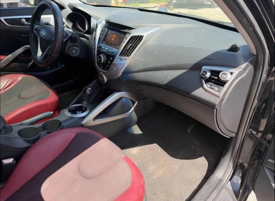2012 Hyundai Veloster - Image 8 of 8